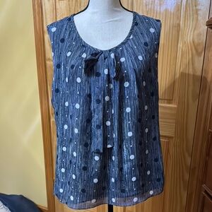 Kate Hill Blue‎ and White Sleeveless Tie Front Blouse